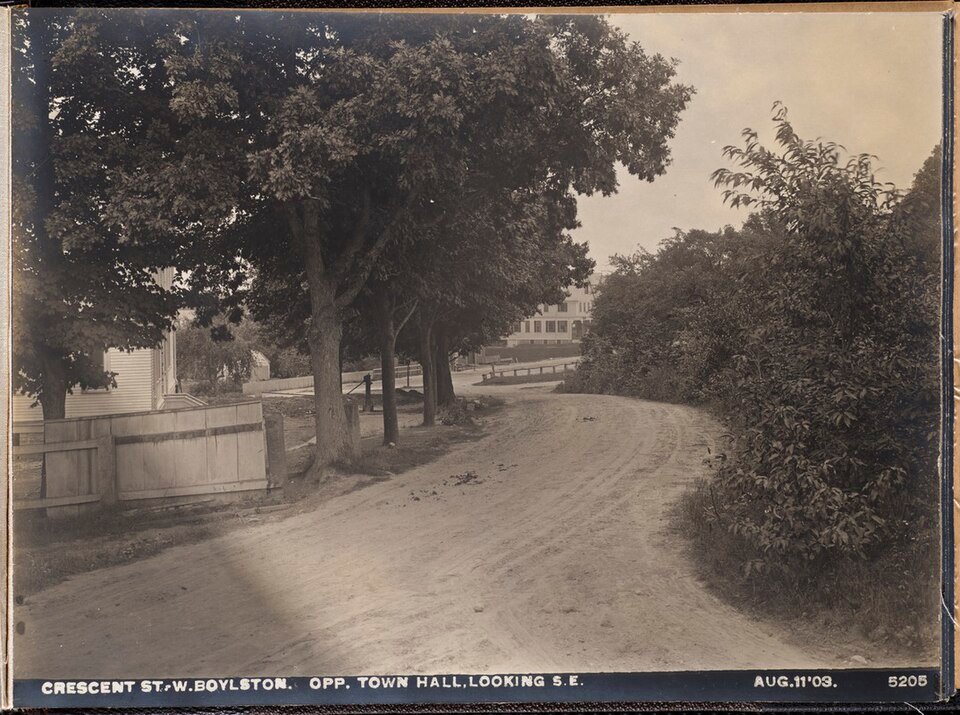 Local view in Boylston, MA