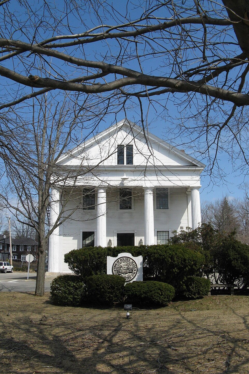 Local view in Holden, MA