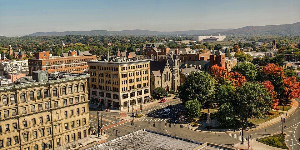 Local reference photo for Pittsfield, MA