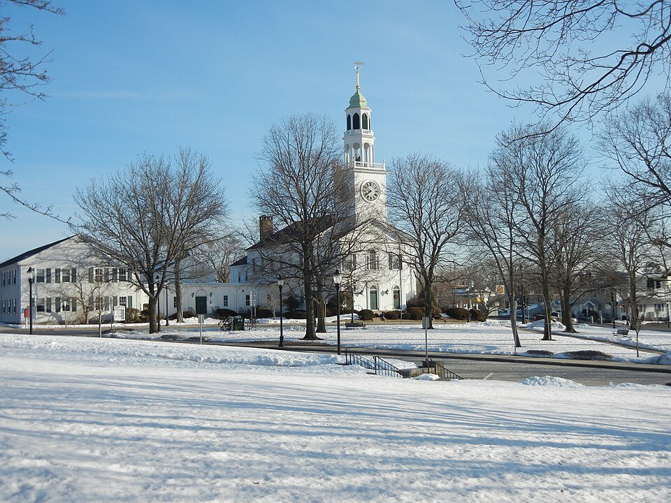 Local reference photo for Reading, MA